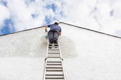 Peinture extérieure à la Chapelle-Saint-Laurent — façades et ravalement